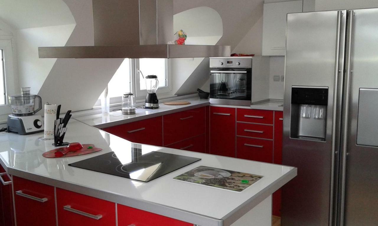 Apartment Sagittarius キュステンディル エクステリア 写真