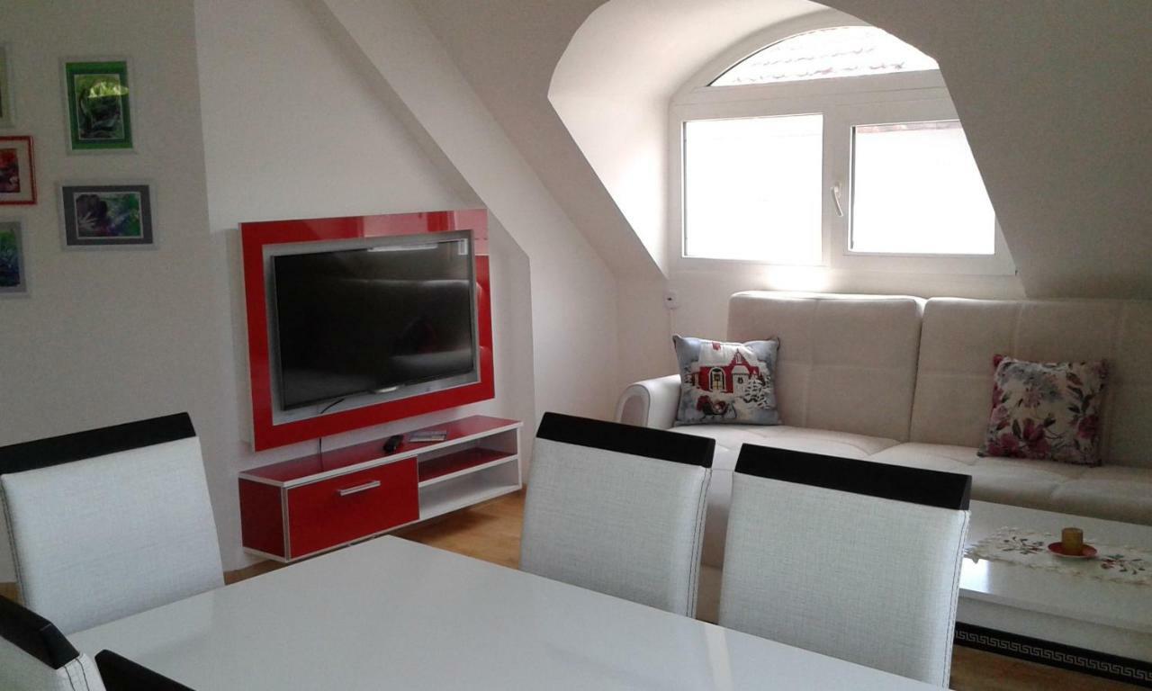 Apartment Sagittarius キュステンディル エクステリア 写真
